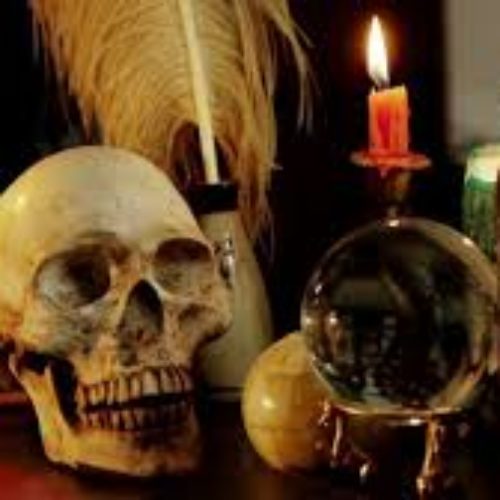 MÀGIA, BRUIXERIA I SUPERSTICIÓ A LA HISTÒRIA