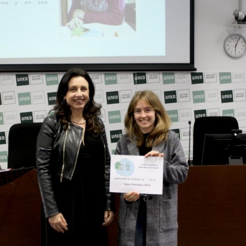 Nuestra alumna de la UNED Illes Balears Agnès Domínguez Boyd, IV premio TFG 2022 otorgado por el Colegio Oficial de Treball Social de la CAIB
