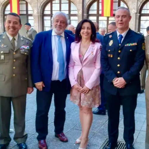 Judit Vega recibió la Cruz al Mérito Militar con distintivo blanco