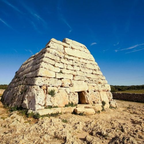 UNED Illes Balears viatja a la Prehistòria de la mà de la cultura talaiòtica, candidata a Patrimoni de la Humanitat