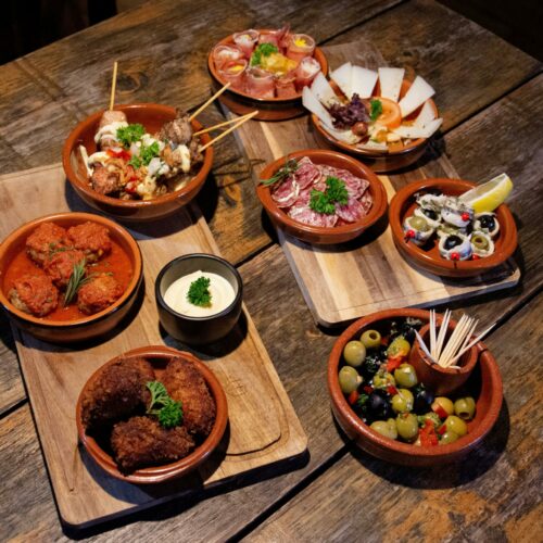 Gastronomía y cultura visual: relatos, prácticas, discursos y representaciones